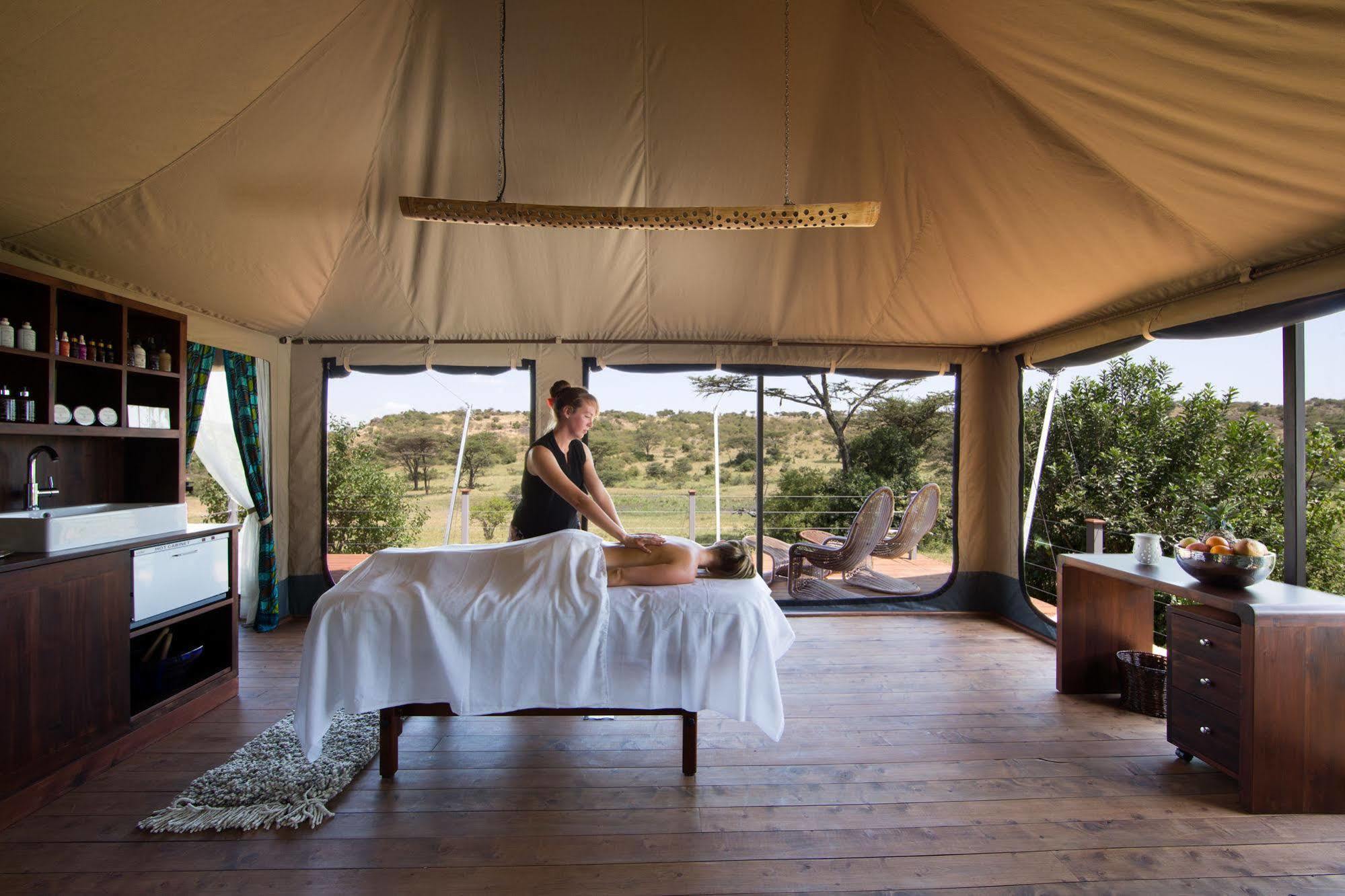 Mahali Mzuri Hotel Масай Мара Екстериор снимка